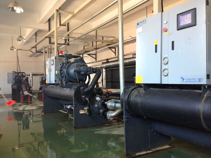 上海冷水機，螺桿式水冷冷水機組，上海螺桿式冷水機